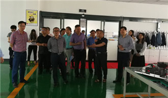 我院課題組赴漣源市開(kāi)展《婁底資源型城市轉(zhuǎn)型升級(jí)，深化供給側(cè)結(jié)構(gòu)性改革》